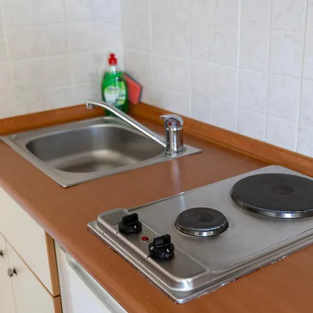 Elia Mini 8 * 拉里萨